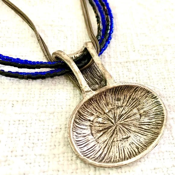 Chico’s Royal Blue Beaded Silver Necklace - Picture 4 of 5